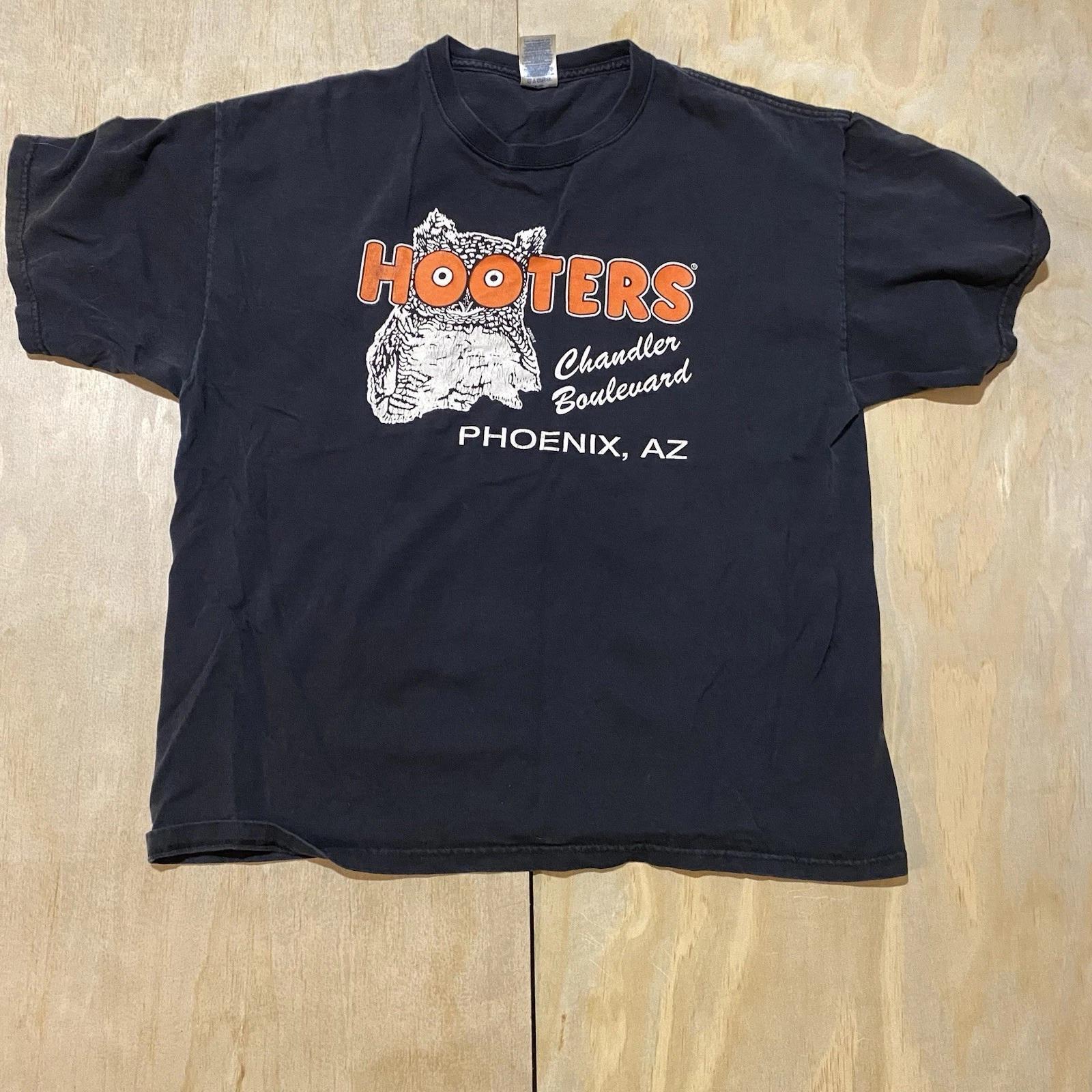 Hooters Shirt Mens Xl Phoenix Arizona Delightfully Tacky